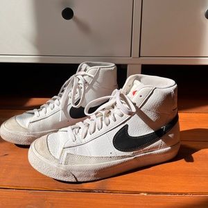 Nike blazer